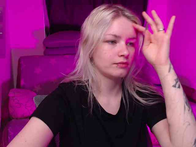 CherryNight666 webcam