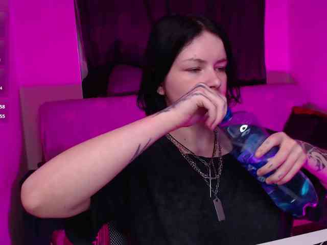 CherryNight666 webcam