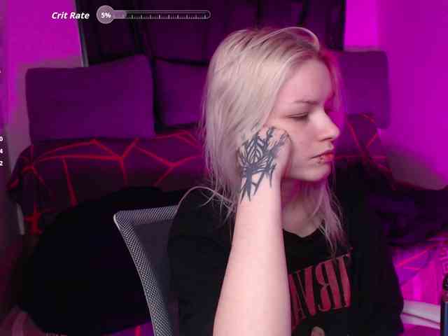 CherryNight666 webcam