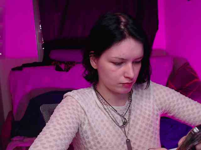 CherryNight666 webcam