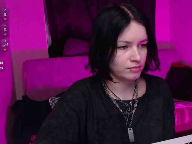 CherryNight666 webcam