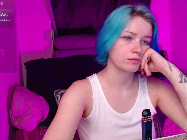CherryNight666 webcam