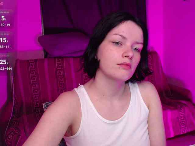 CherryNight666 webcam