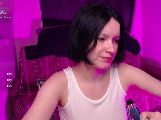 CherryNight666 webcam