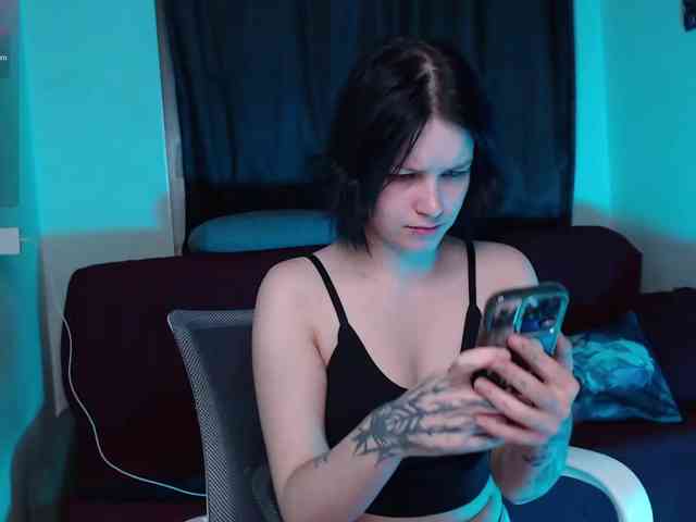 CherryNight666 webcam