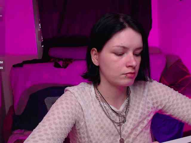 CherryNight666 webcam