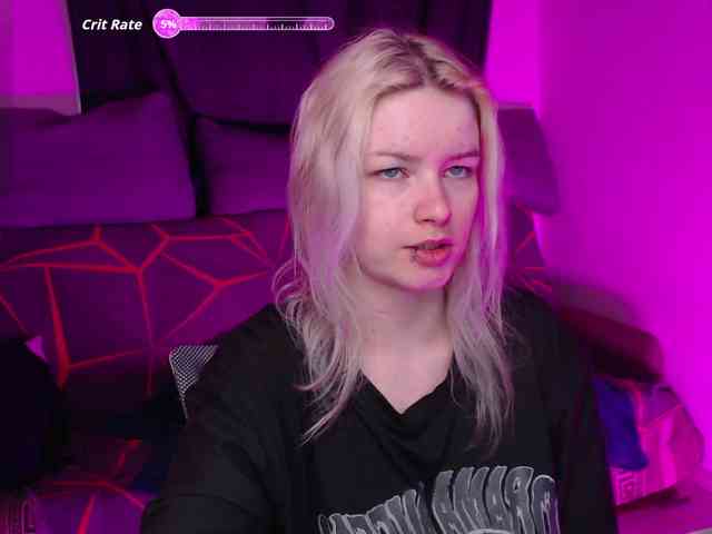 CherryNight666 webcam