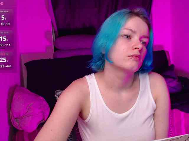 cherrynight666's live room