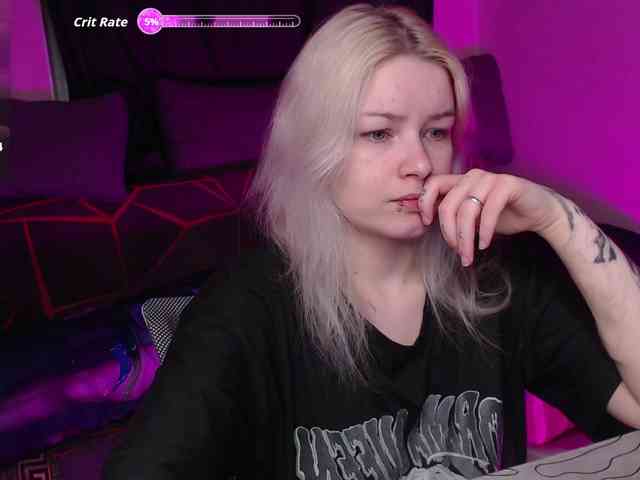 CherryNight666 webcam