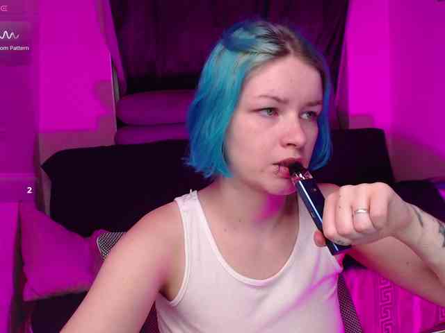 CherryNight666 webcam