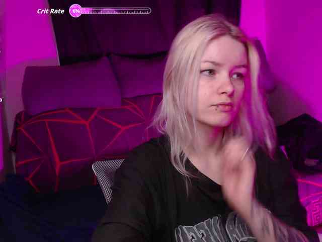 CherryNight666 webcam