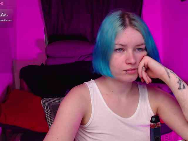 CherryNight666 webcam