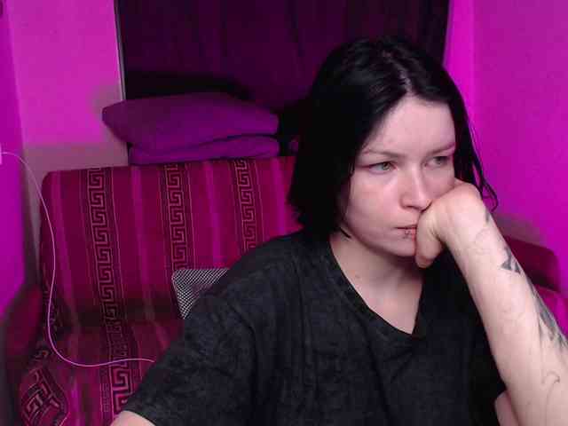 CherryNight666 webcam