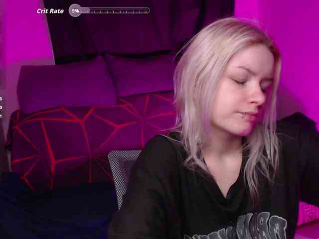 CherryNight666 webcam