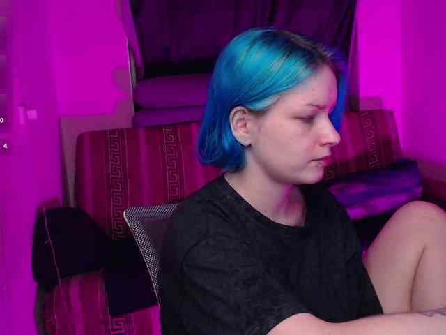 cherrynight666's live room