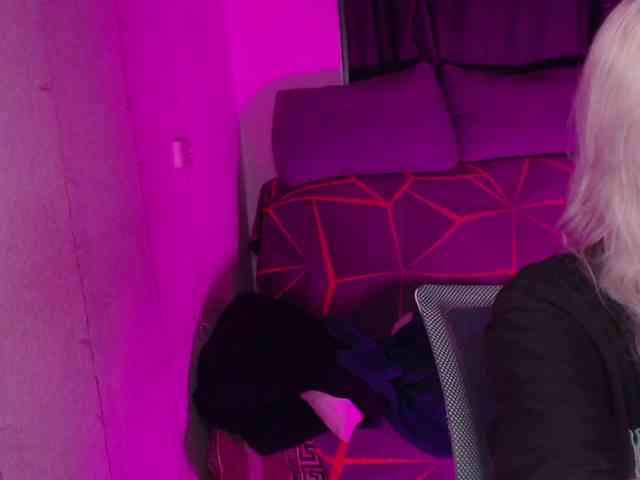 CherryNight666 webcam