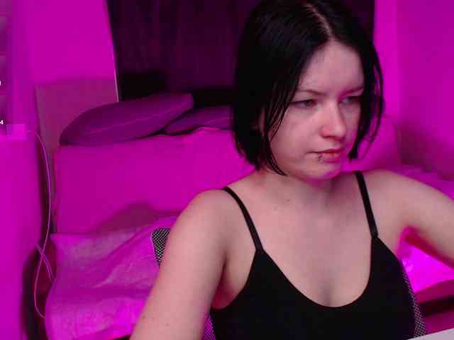 CherryNight666 webcam