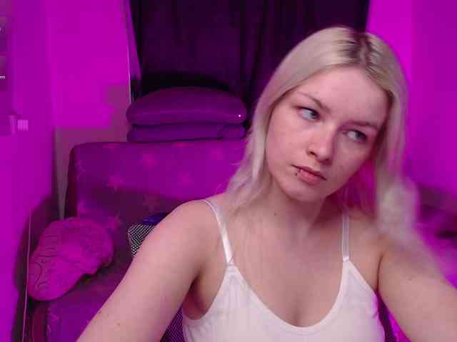 CherryNight666 webcam