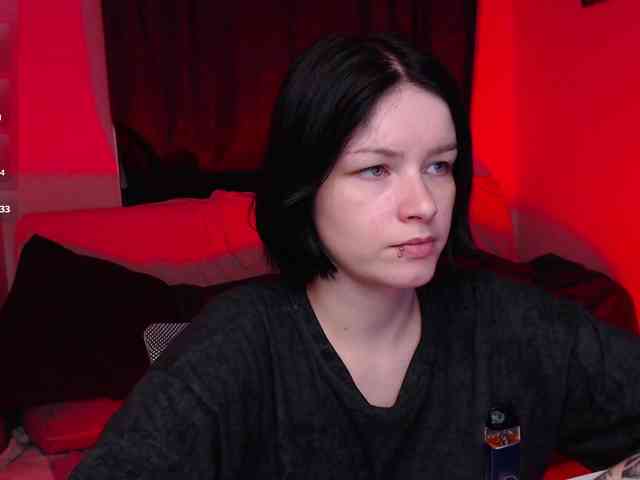 Cherrynight666's live stream