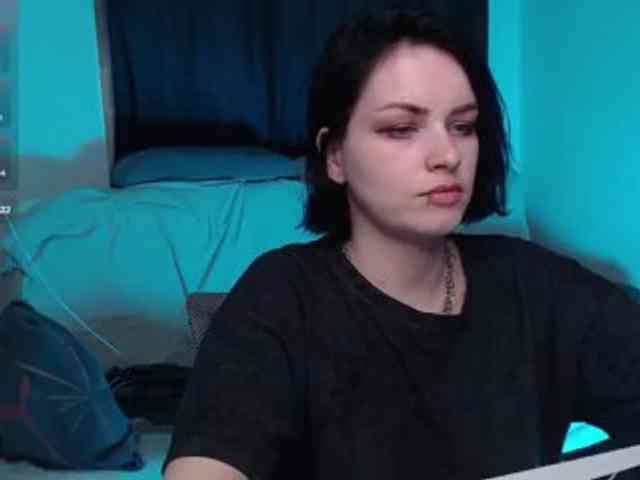 CherryNight666 webcam