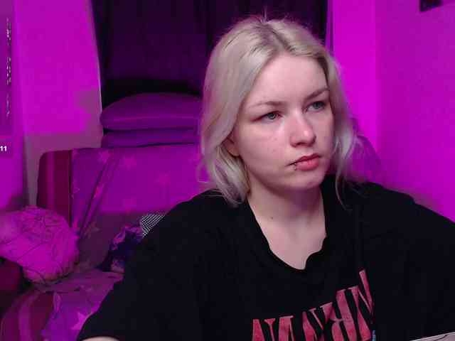 CherryNight666 webcam