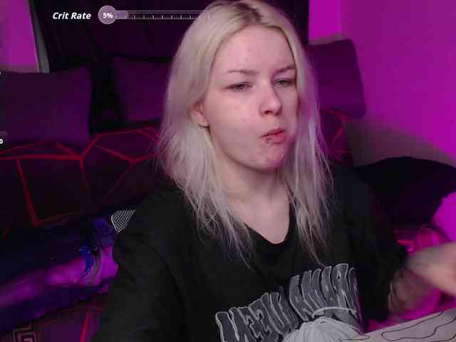 CherryNight666 webcam