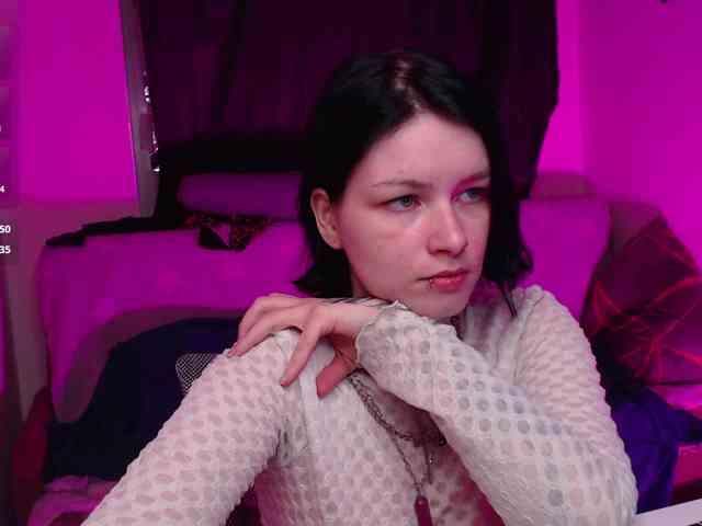 CherryNight666 webcam