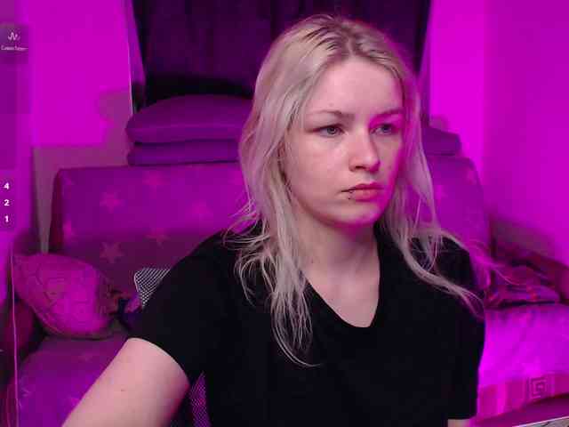 CherryNight666 webcam
