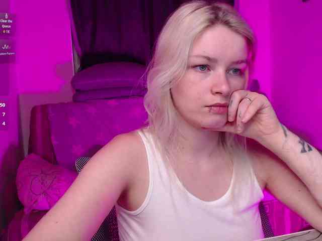 CherryNight666 webcam