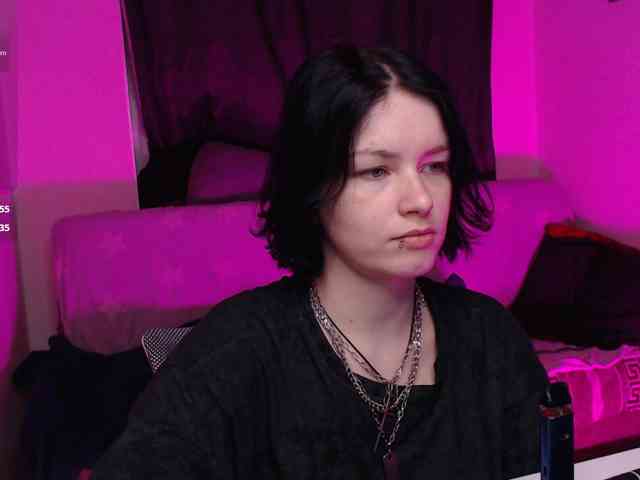 CherryNight666 webcam