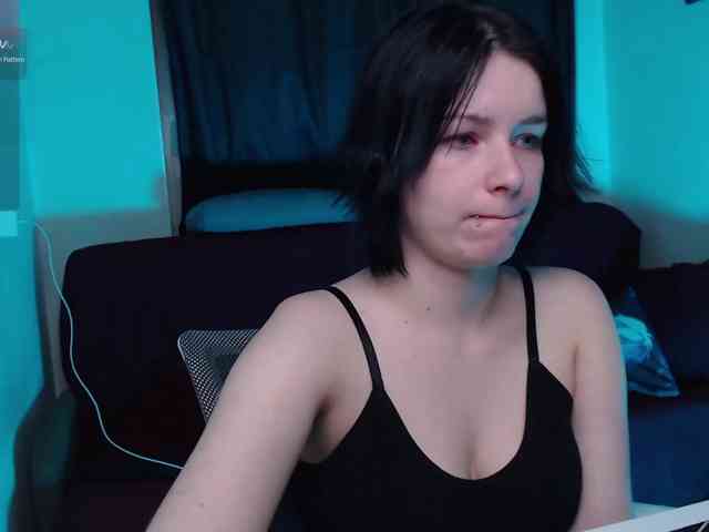 CherryNight666 webcam