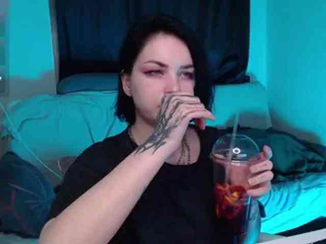 CherryNight666 webcam