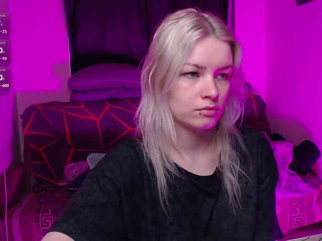 CherryNight666 webcam
