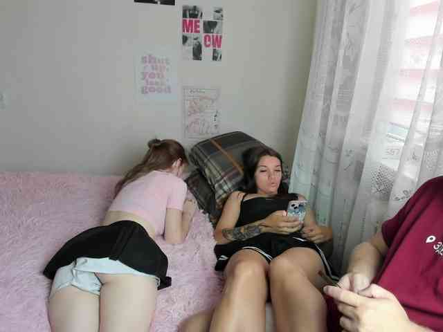 lissazmark2 Live Webcam on BongaCams