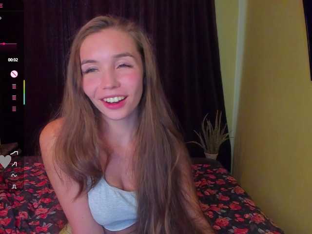 YonaBones live cam on BongaCams