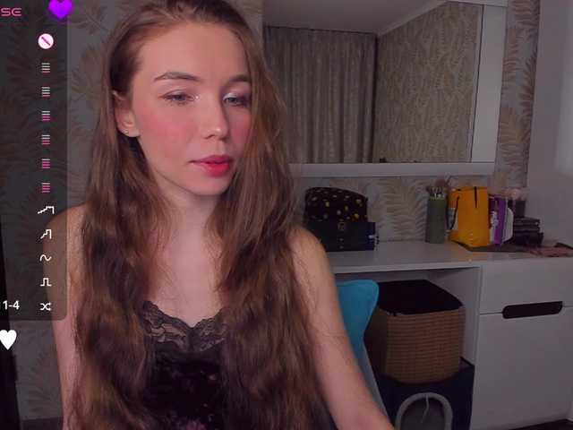 YonaBones's BongaCams show and profile