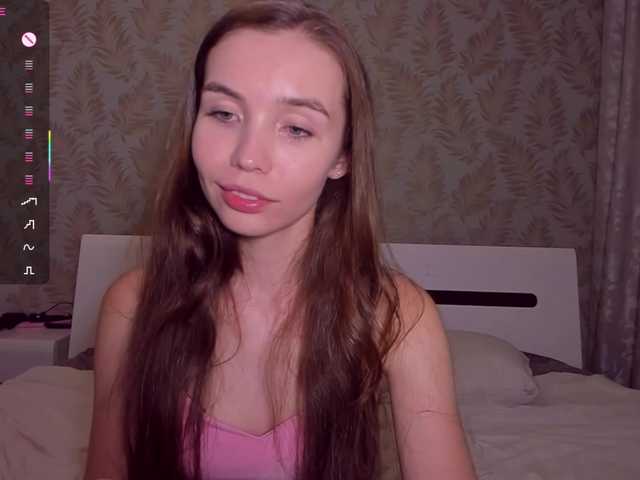 YonaBones live cam on BongaCams