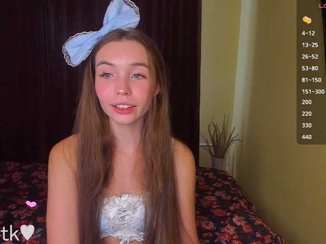 YonaBones live cam on BongaCams