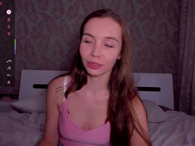 YonaBones live cam on BongaCams