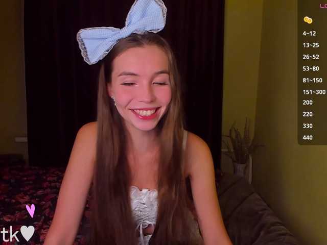 YonaBones live cam on BongaCams