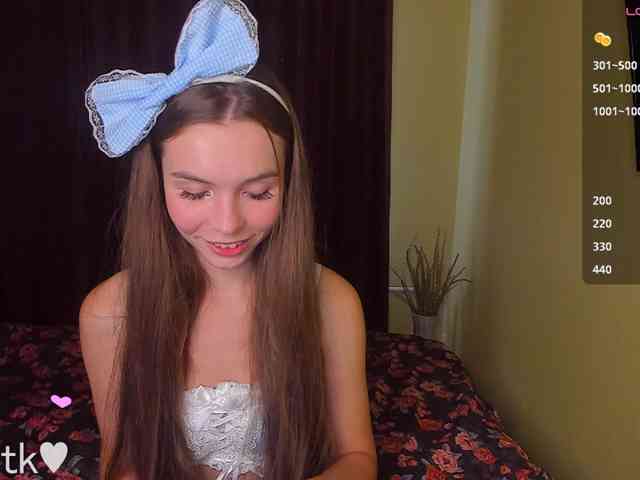 YonaBones webcam