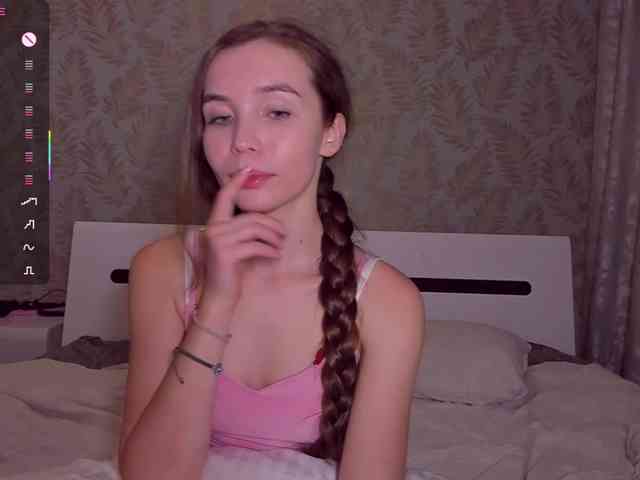 YonaBones webcam