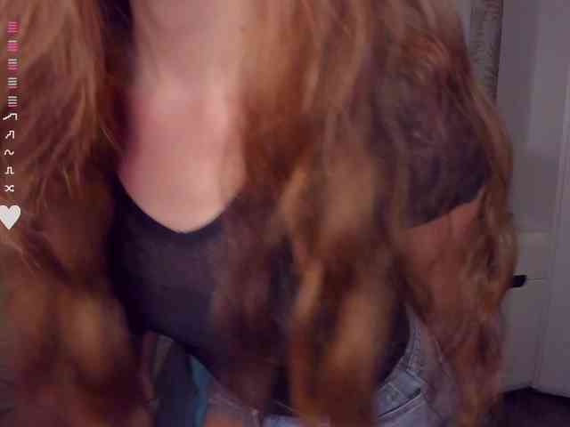YonaBones webcam