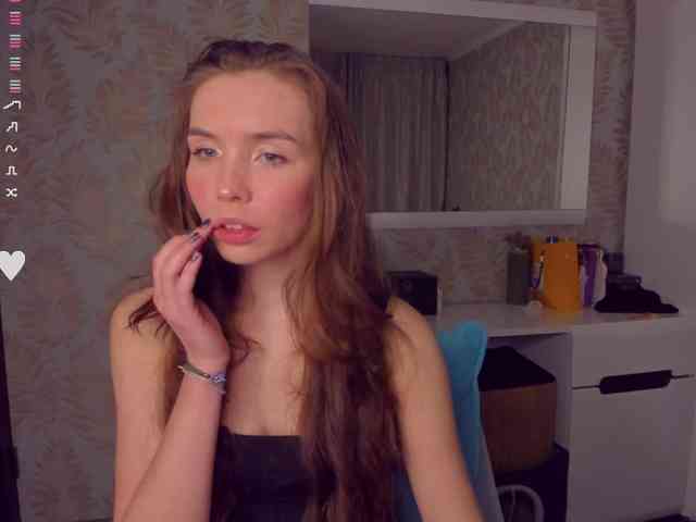 YonaBones webcam