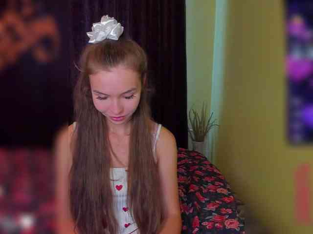 YonaBones webcam