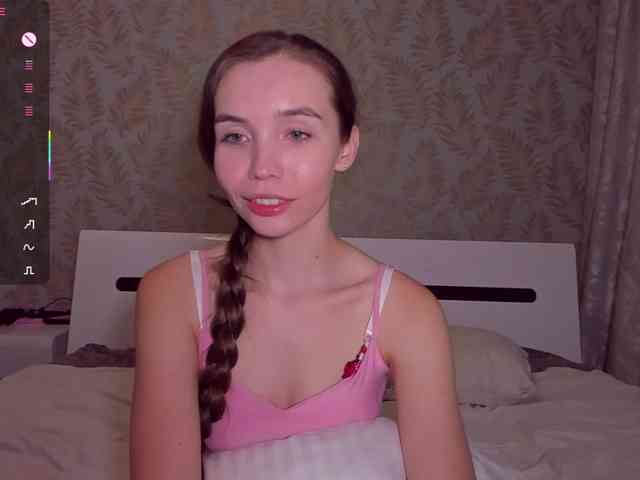 YonaBones webcam