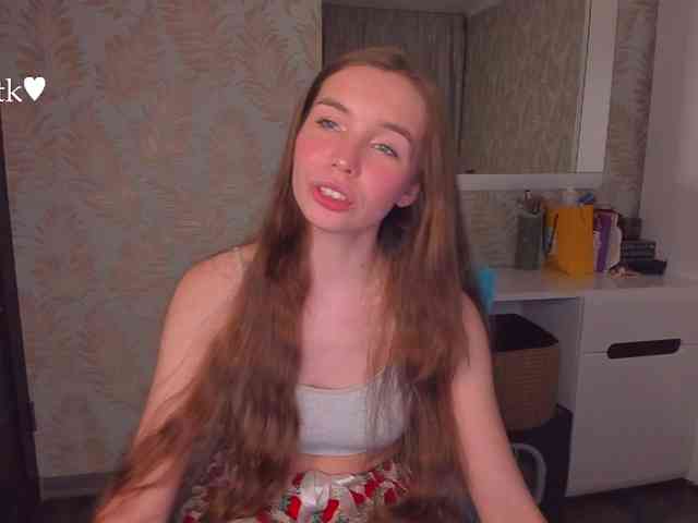 YonaBones webcam
