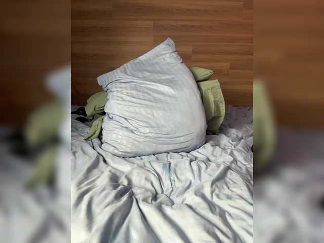 ALISAMAKS live cam preview