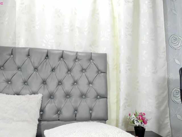 lunaeva23 live cam on BongaCams