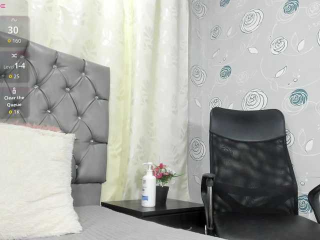 lunaeva23 live cam on BongaCams